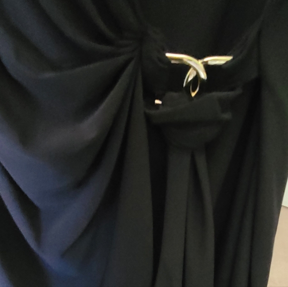 TravelSmith top, black,  wrap front , gold metal clasp S - Picture 7 of 7